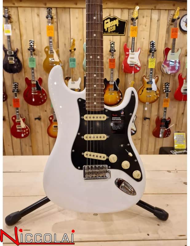 Fender American Performer Stratocaster Arctic White