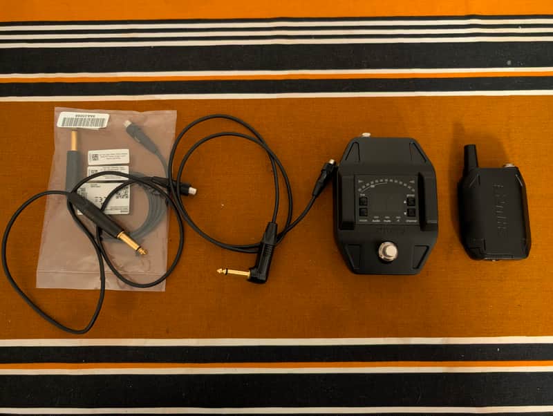 Shure GLXD16 Guitar Wireless System 2010s - Black image 1