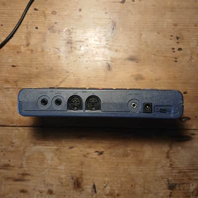 Yamaha SU10 Sampler 1996 - Dark Blue image 3