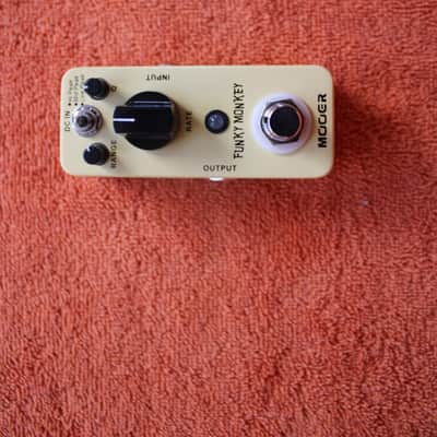 Mooer Funky Monkey Auto Wah - Mini Pedal image 2