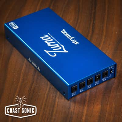 Mint Strymon Zuma R300 Ultra Low Profile DC Pedal Power Supply