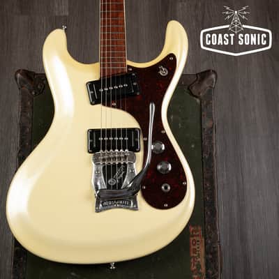 1993 Mosrite USA V-65 The Ventures Model '65 Reissue w/ Vibramute, original Tags & case image 7
