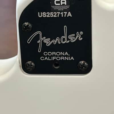 Fender Limited Edition FINNEAS American Acoustasonic Telecaster  2025 - Arctic White / 5lbs. 1.7oz. #US252717A image 6