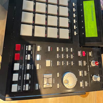Akai MPC2500 Music Production Center 2005 - 2013 - Black image 4