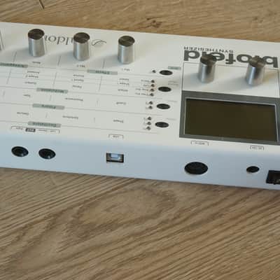 Waldorf Blofeld Desktop Synthesizer 2007 - Present - White image 2