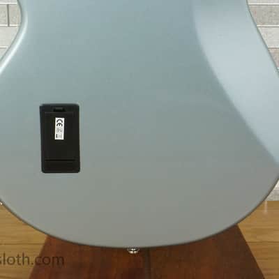 Sterling StingRay Ray34 - Firemist Silver image 13