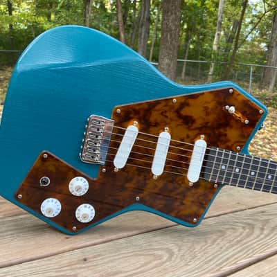 Brynmawr Custom Guitars Asym 2022 - Present - Aquamarine Nitro image 2