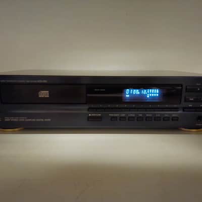 Denon - DCD-690 - Compact Disc Player - With Remote image 2