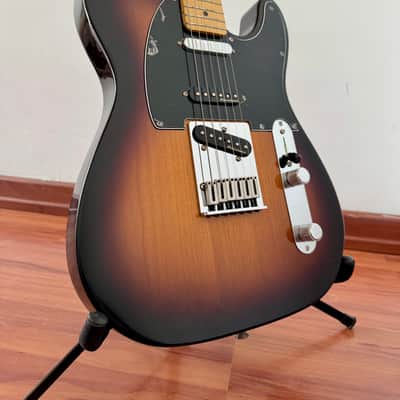Fender  Deluxe Nashville Telecaster  2019 Maple Fingerboard image 5