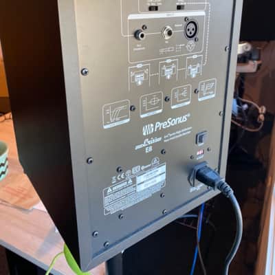 PreSonus Eris E8 - black image 2