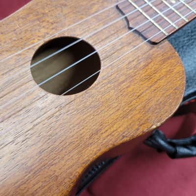 Aloha Royal Soprano Ukulele with Case - Mahogany image 12