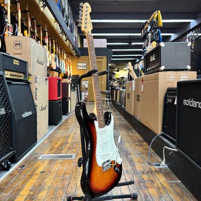 Fender Player Stratocaster Electric Guitar 2021 3-Color Sunburst w/Gator Hard Case image 5