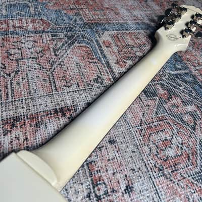Epiphone Les Paul Studio - Alpine White W/ Gigbag image 8