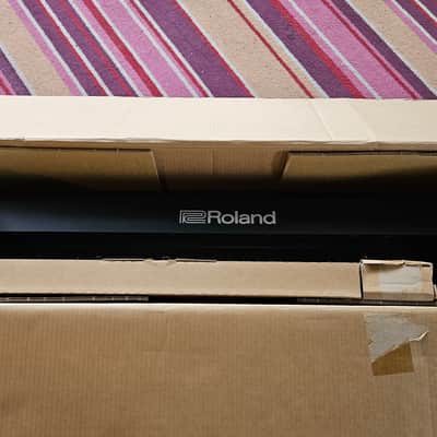 Roland FP-E50 88-Key Digital Piano, B-stock. Full manufacturer warranty image 7