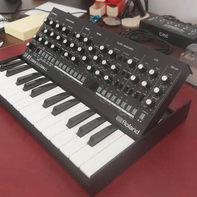 Roland SE-02 with EXT-Box, KM-25 and decksaver image 4