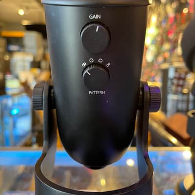(16808) Blue Yeti Multipattern USB Microphone 2010s - Blackout image 2