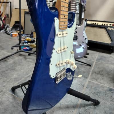 Fender Deluxe Stratocaster 2016 - Transparent Sapphire Blue image 5