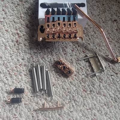 Floyd Rose FRTS3100 Special Series Tremolo Kit with R2 Locking Nut - Rose Gold image 1
