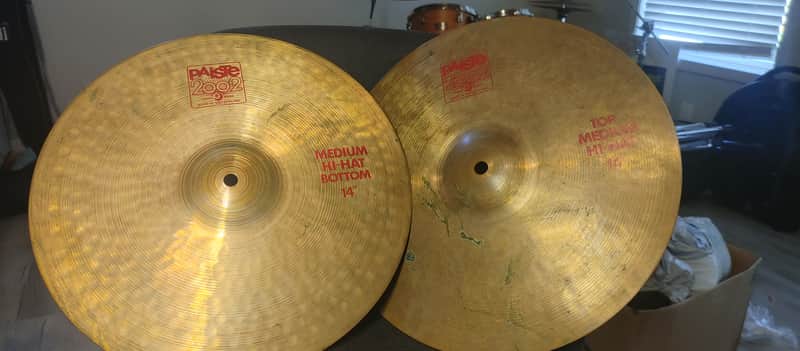 Paiste 14" 2002 Medium Hi-Hat Cymbals (Pair) 1980 - Present - Traditional image 1