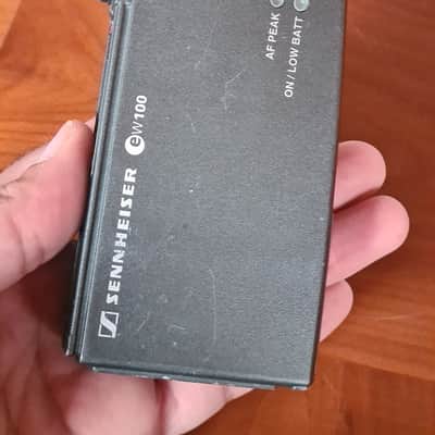 Sennheiser 🎤 Sennheiser ew100 SK 100 Bodypack Transmitter | UHF | 790–822 MHz | 3.5mm | Belt Clip image 6