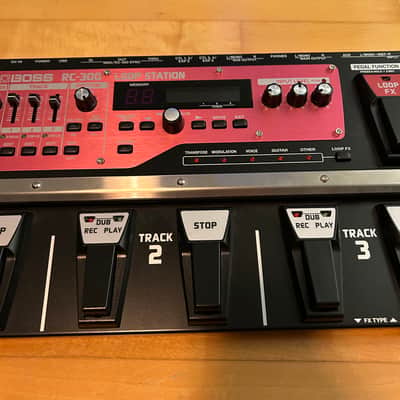 Boss RC-300 Loop Station 2011 - 2021 - Black / Red image 10