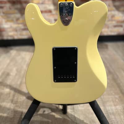 Fender Vintera II 70s Telecaster Deluxe - Vintage White image 8