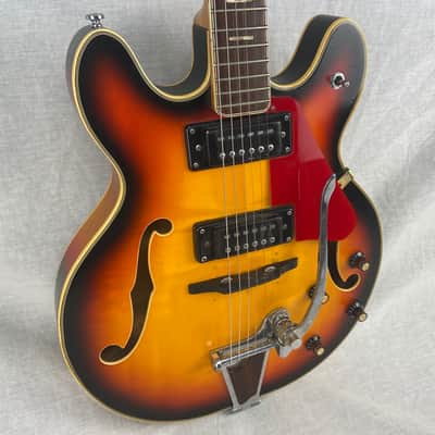 Univox U1825 Coily Hollowbody Electric Guitar Sunburst image 2