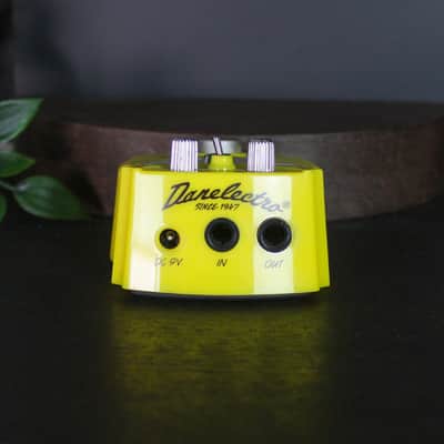 Preowned Danelectro DJ5 Tuna Melt Tremolo Pedal image 3