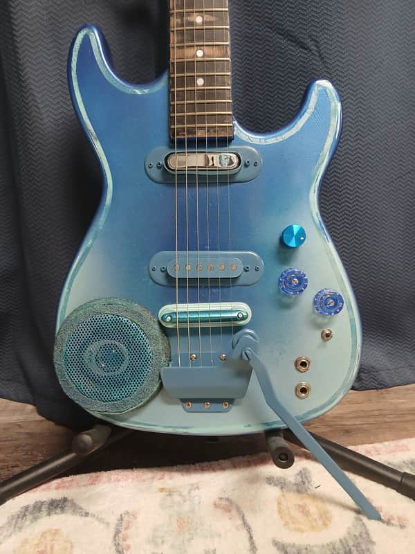 Synsonic Terminator Guitar 1989-1990 - Custom image 1