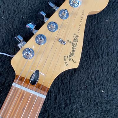 Fender Player Stratocaster HSS with Pau Ferro 2018 Black #MX22048406 (8 lbs. 7.9 oz.) image 4