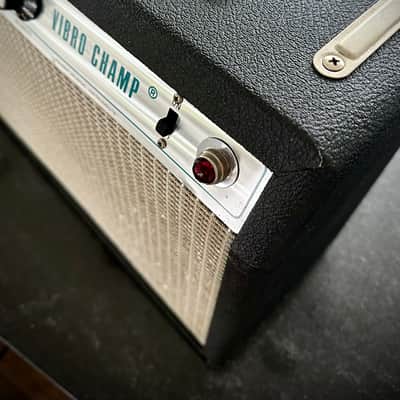 1975 Fender Vibro Champ - ‘75 Silverface image 6