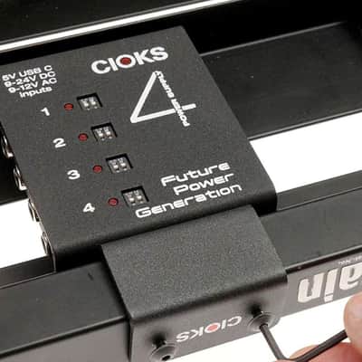 CIOKS Mini GRIP bracket to mount CIOKS 4 to a Pedaltrain board image 2