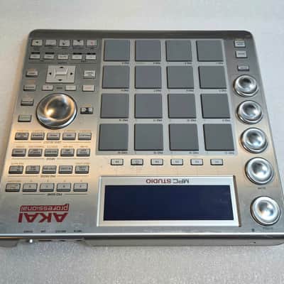 Akai MPC STUDIO USB Pad Controller for MPC Studio Software - Silver Model image 5