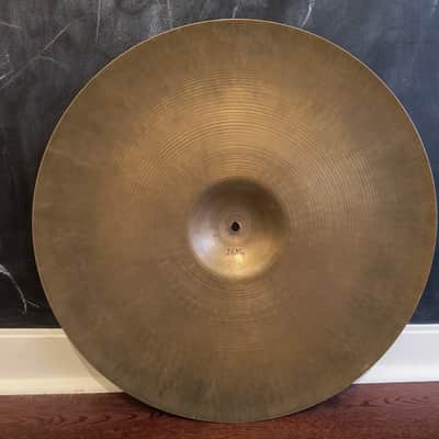 Vintage 1960s A Avedis Zildjian 22" Ride Cymbal 2685g image 2