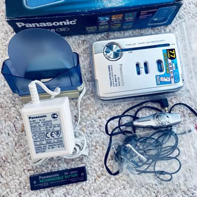 [RARE FULL SET] Panasonic SX56 Walkman Cassette Player, NEAR MINT Silver ! Working ! image 3