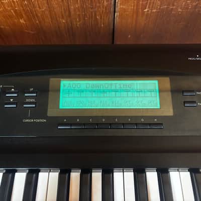 Korg 01/W FD 61key Music Workstation SMF New battery & LCD Backlight w/ case image 4