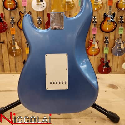 Fender Limited Edition Vintera II Road Worn '60s Stratocaster Rosewood Fingerboard image 12