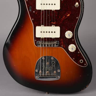 Fender Road Worn '60s Jazzmaster - 2015 - Sunburst w/HSC image 2