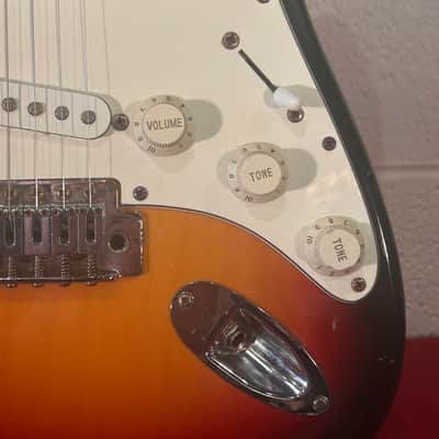 Peavey Raptor I - Stratocaster Style Electric Guitar New Strings Set Uo image 2
