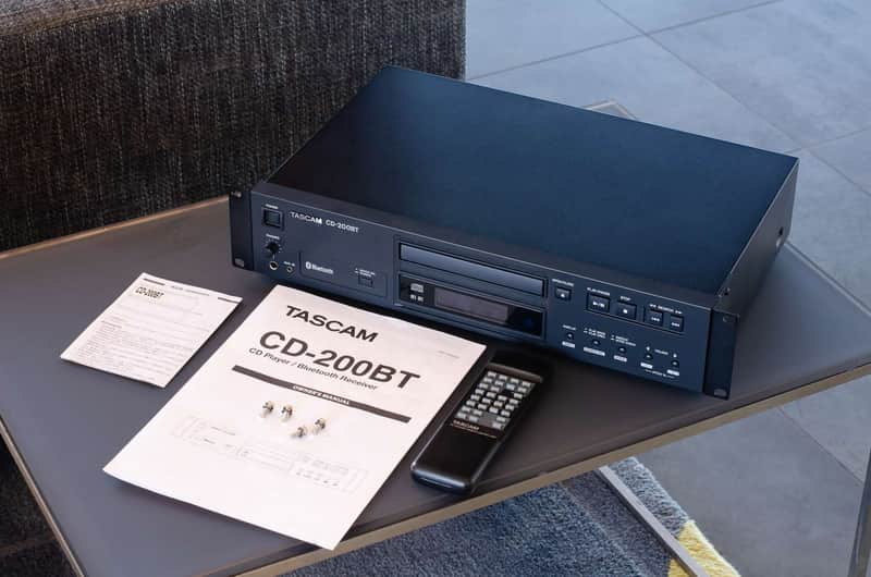 TASCAM CD-200BT CD Player/ Bluetooth Receiver - 2U Rackmountable (demo) **perfect condition!! - Ships FREE!! image 1