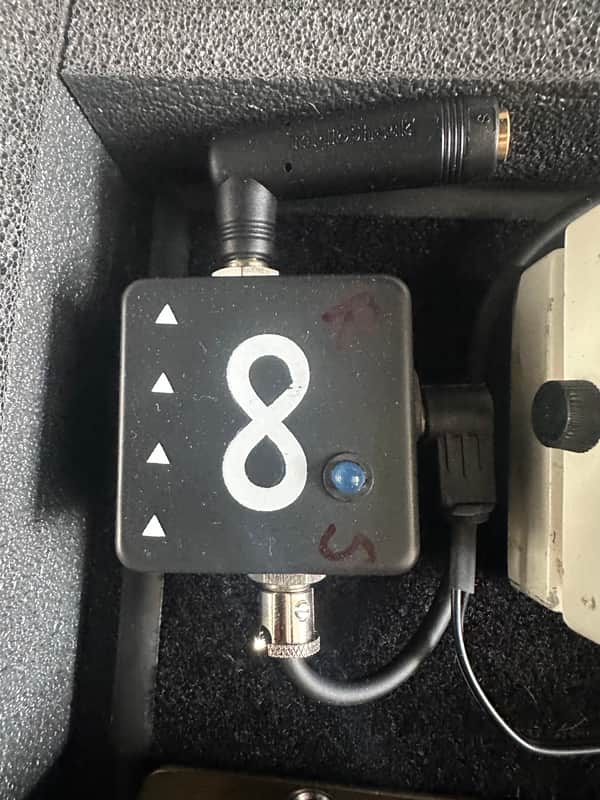 Throne Room Pedals Buffer - Black image 1