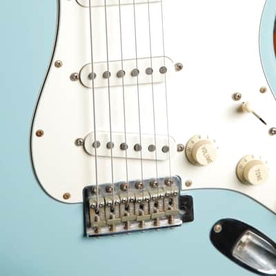 Fender Classic Player '60s Stratocaster Sonic Blue Electric Guitar 2006 Pre-Owned image 6
