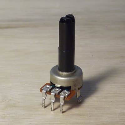Boss DR-110 parts - potentiometer 2 (balance)