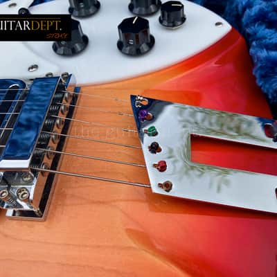 ♚ PRISTINE ♚ 2017 RICKENBACKER 350V63 Liverpool ♚ LUSH DEEP FIREGLO !♚ 6.2 LBS !♚ TOASTERS♚SAVE ££s. *360*330*325 image 13