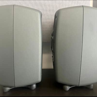 Genelec 8340A SAM 6.5" Powered Nearfield Studio Monitor (Pair) 2016 - 2021 - Gray image 4