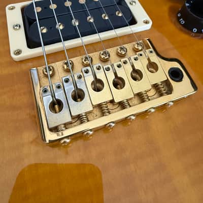PRS CE 24 Maple Top Tremolo 1995 - 2008 - Black Sunburst image 4