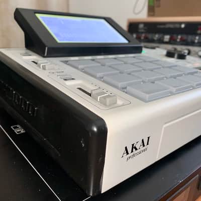 Akai MPC 1000 with new boards and switch’s image 6