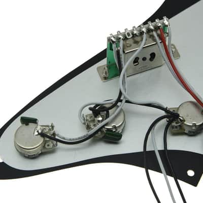 Strat Pickguard Custom-White Pearll-BK image 3