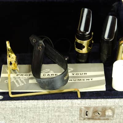 Used 1969 Conn 10M Tenor Saxaphone, Hard Case image 3