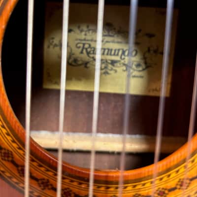 Raimundo Model 106 Classical Guitar circa 1970s-1980s - w/case image 3